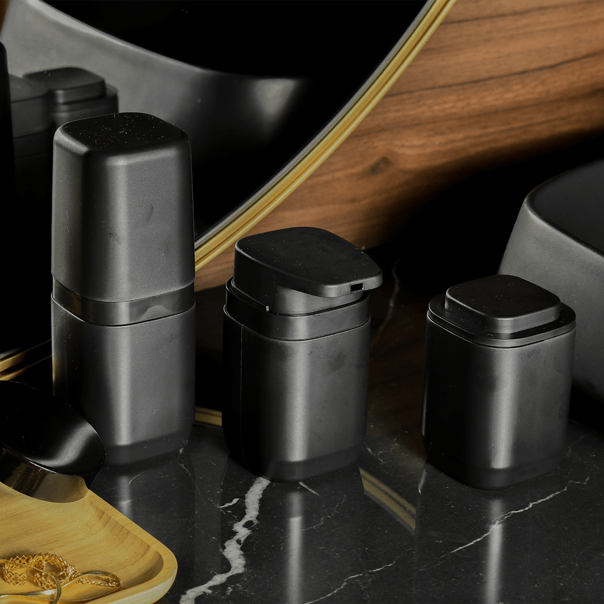 Kit de banheiro Completo com lixeira de pedal Ou 5 peças Linha Aura