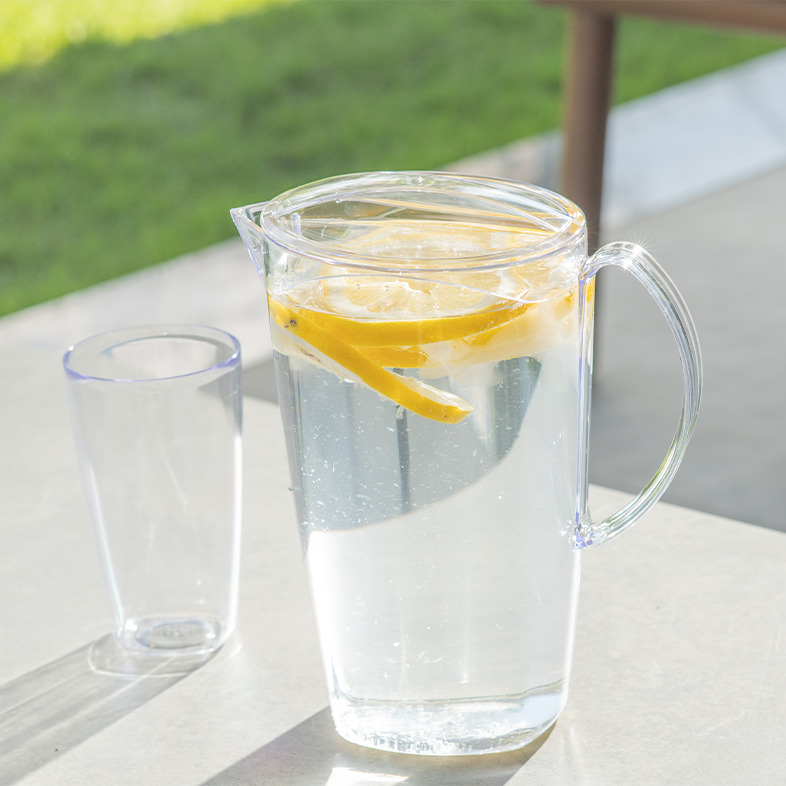 Jarra luna de plástico Vitra Ou 2L Linha Servir