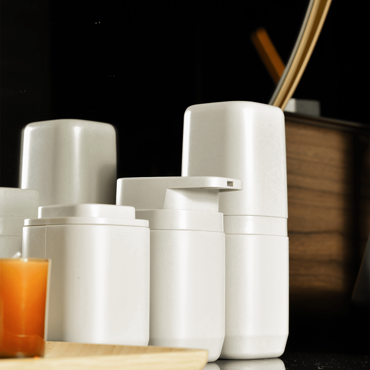 Kit de acessórios de bancada com porta sabonete líquido Ou 4 peças Linha Aura - Ou