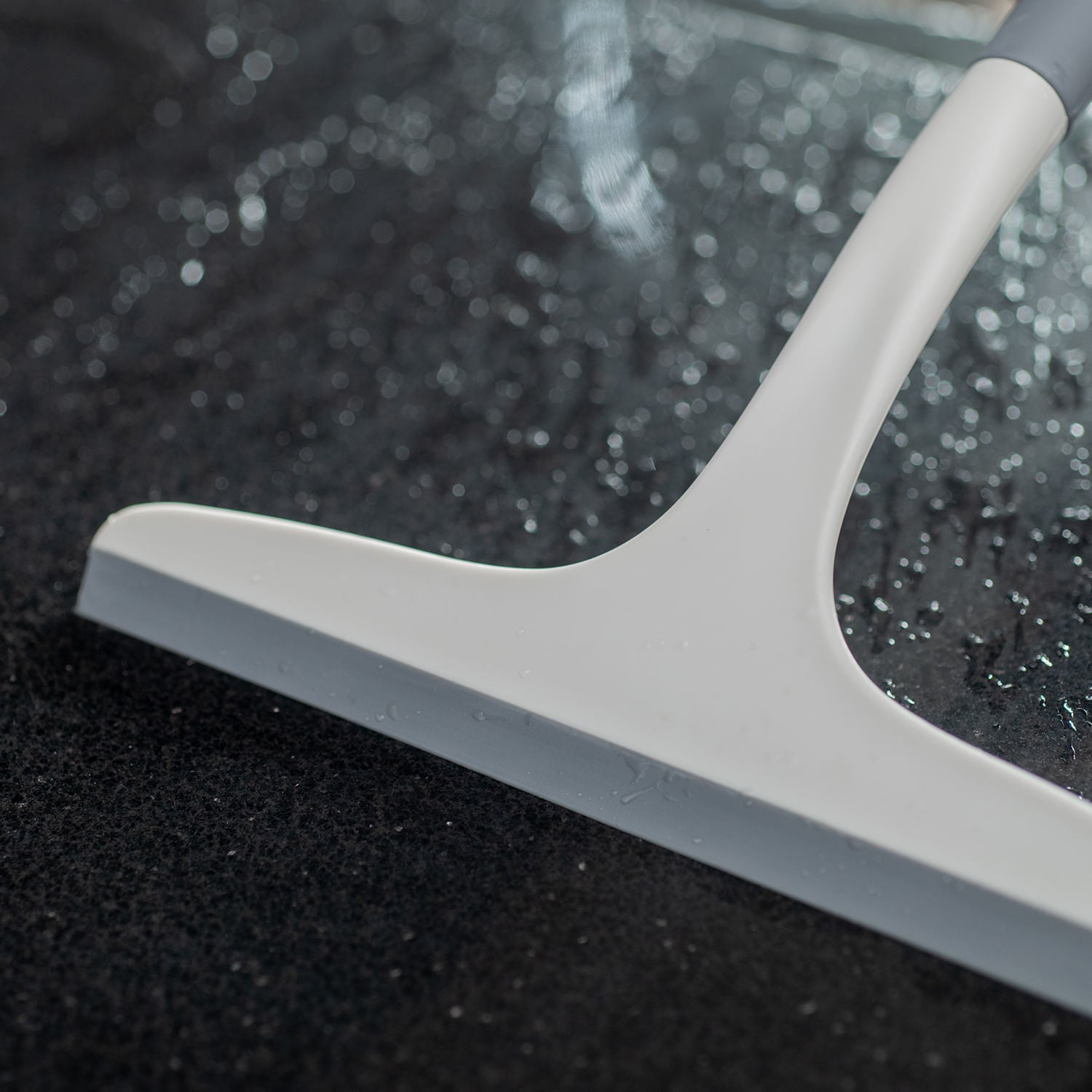 Rodo Para pia da cozinha Ou sendo usado sobre a pia