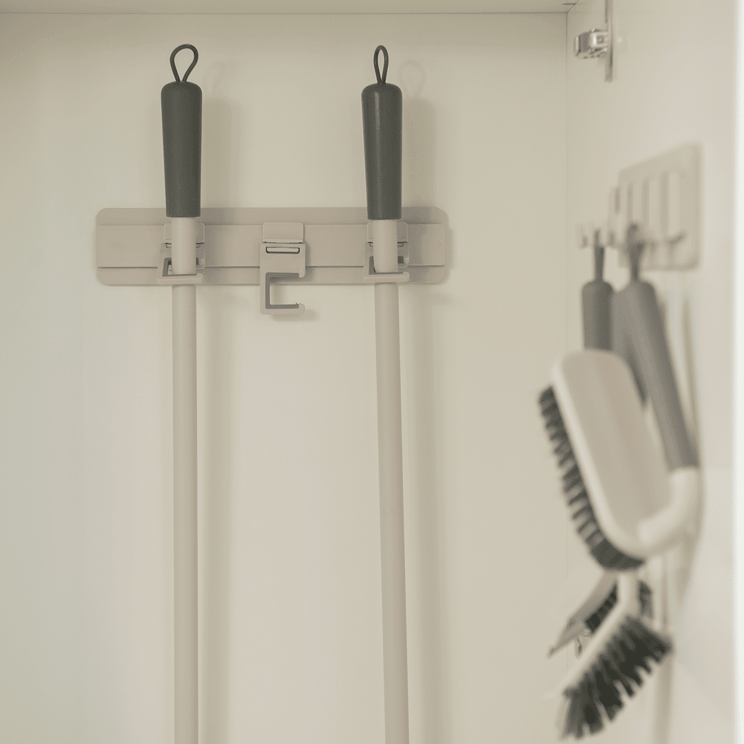 Acessórios suspensos para organizar sua lavanderia - Ou