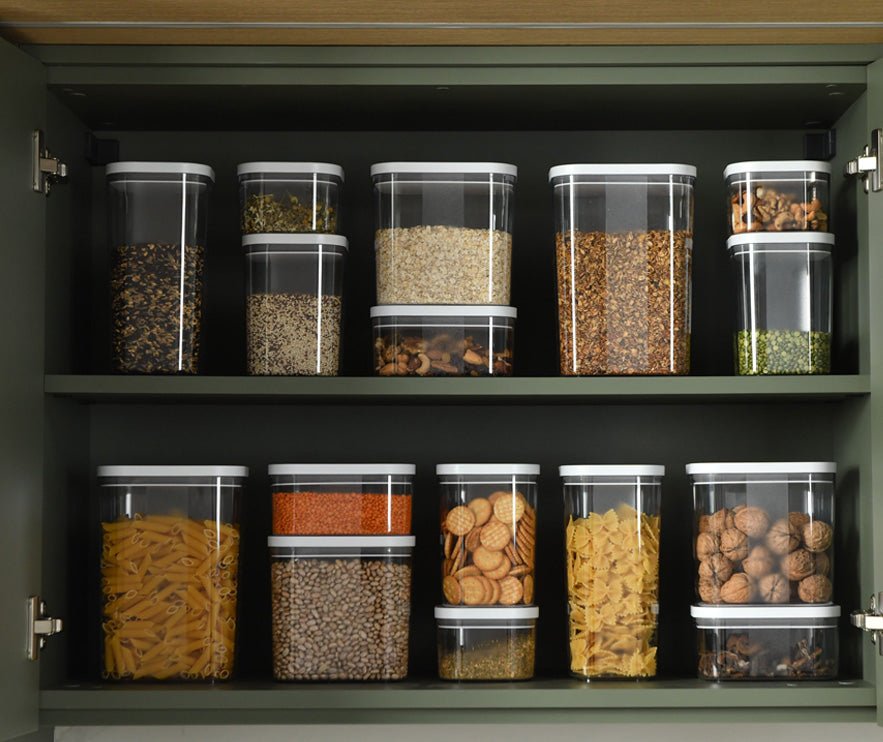 Como organizar armário de cozinha pequeno com potes herméticos - Ou