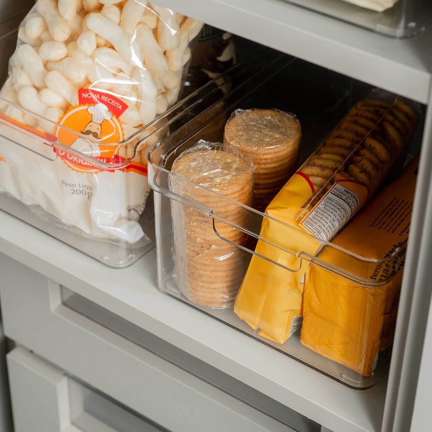 Organizando gavetas e armários com a Linha Clear