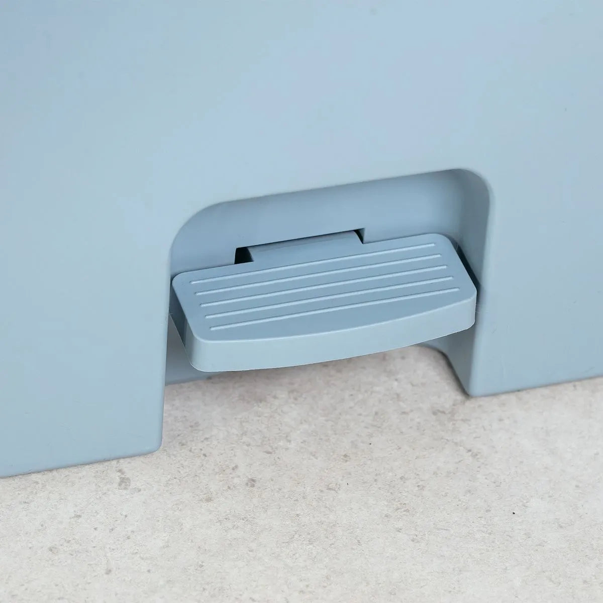 Kit de lixeiras com pedal Ou 2 peças 6L Linha Trium