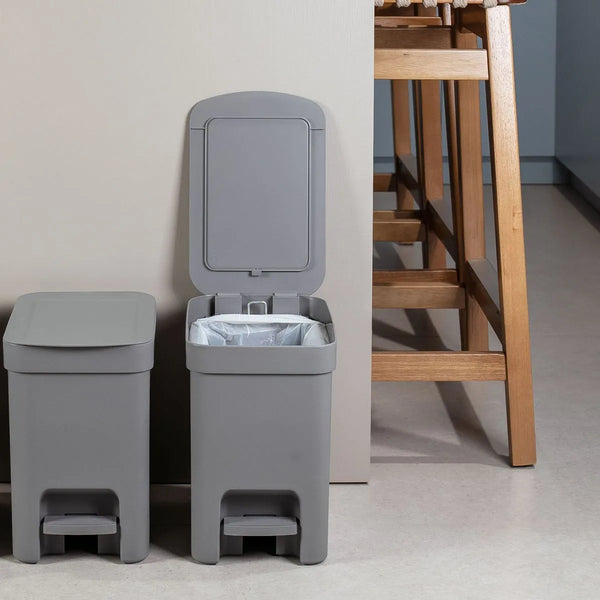 Kit de lixeiras com pedal Ou 2 peças 6L Linha Trium