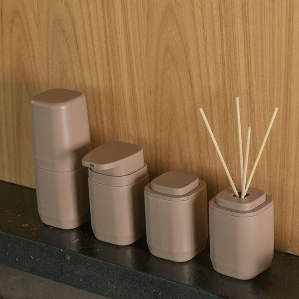 Kit de acessórios de bancada com porta sabonete líquido Ou 3 peças Linha Aura