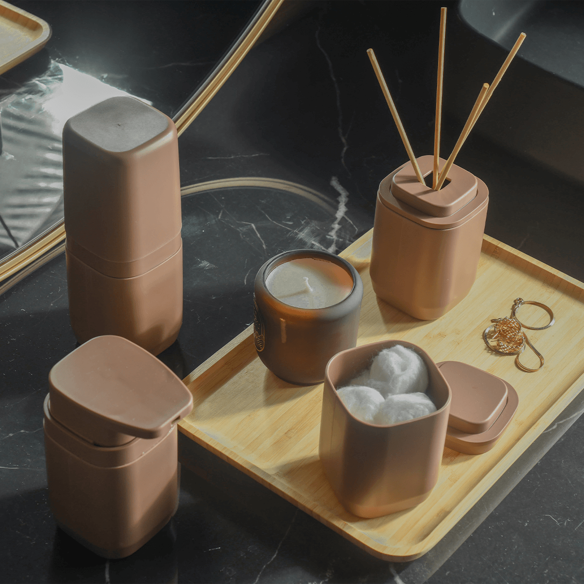 Kit de banheiro Completo com lixeira de piso/parede Ou 5 peças Linha Aura