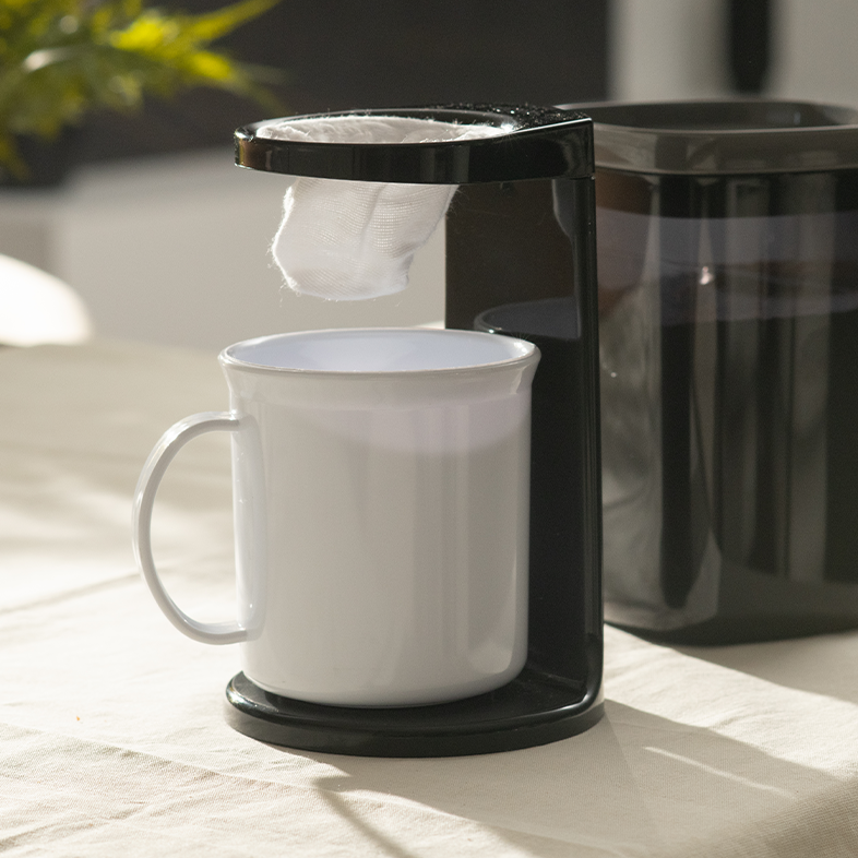 Caneca plástica escolar Ou 350ml Linha Servir