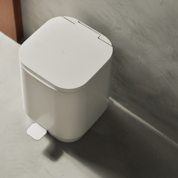 Kit de banheiro com lixeira com pedal Ou 2 peças Linha Aura