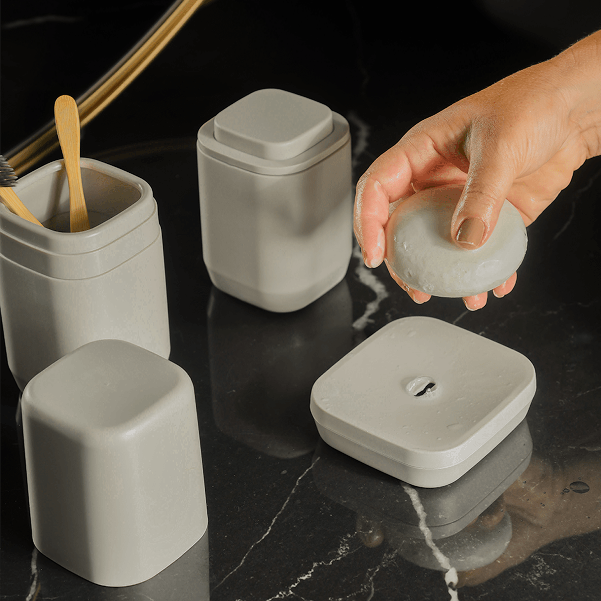 Kit de acessórios de bancada com saboneteira Ou 3 peças Linha Aura