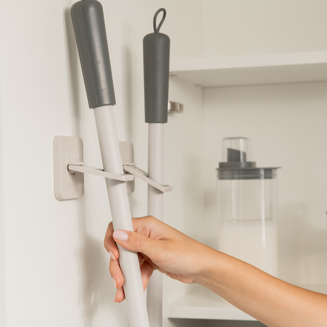 Gancho de Parede Para Vassoura e Rodo Ou Linha Flow