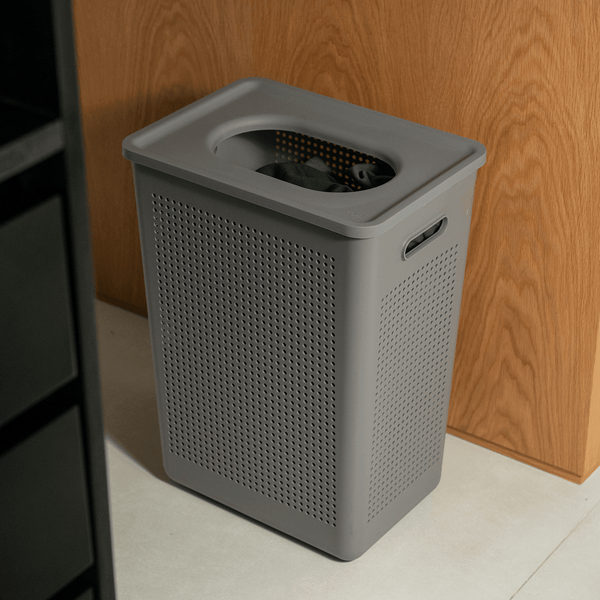 Cesto de Roupas com Tampa Ou 38L Linha Flow - Ou