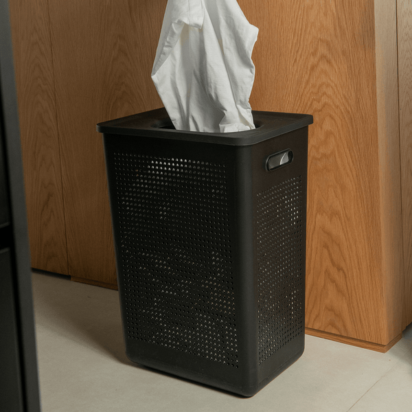 Cesto de Roupas com Tampa Ou 38L Linha Flow - Ou