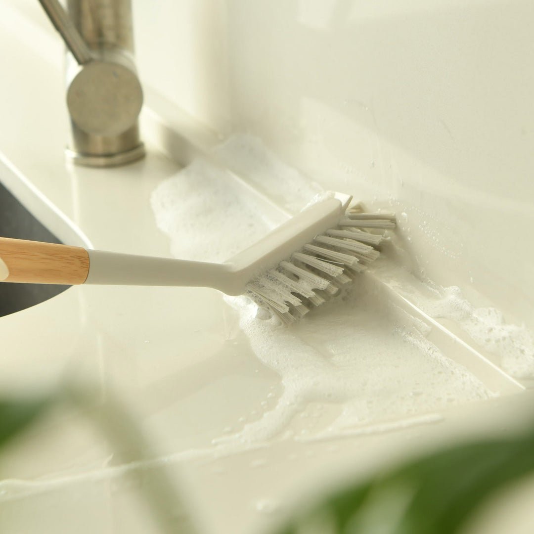 Escova de Limpeza Multiuso com Cabo de Bambu Ou Linha Flow - Ou