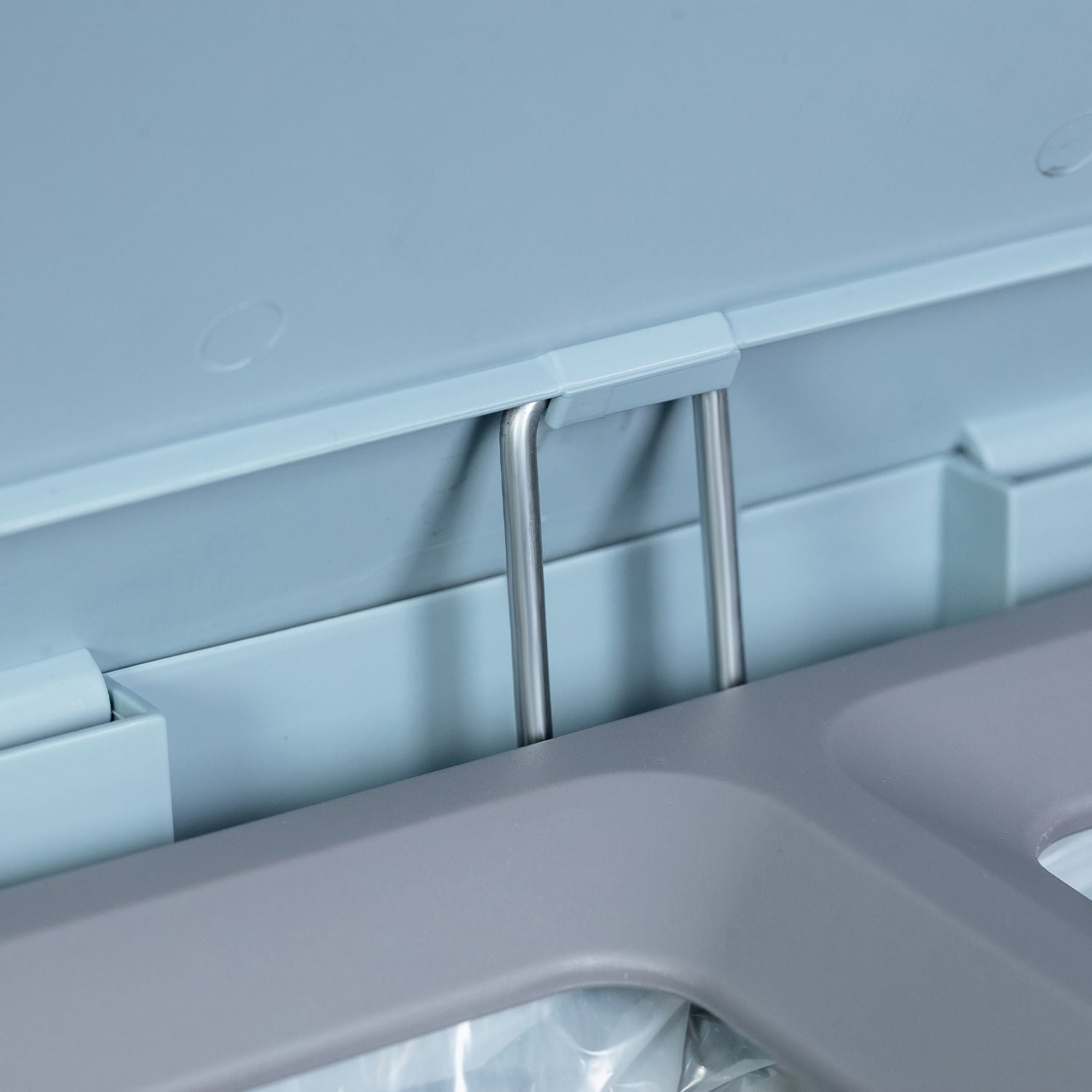 Kit de lixeiras com pedal Ou 2 peças 20L Linha Trium - Ou