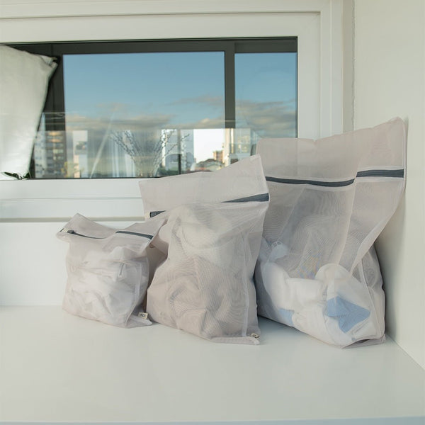 Kit Sacos de Lavar Roupas e Sutiãs Ou 4 Peças Linha Flow - Ou