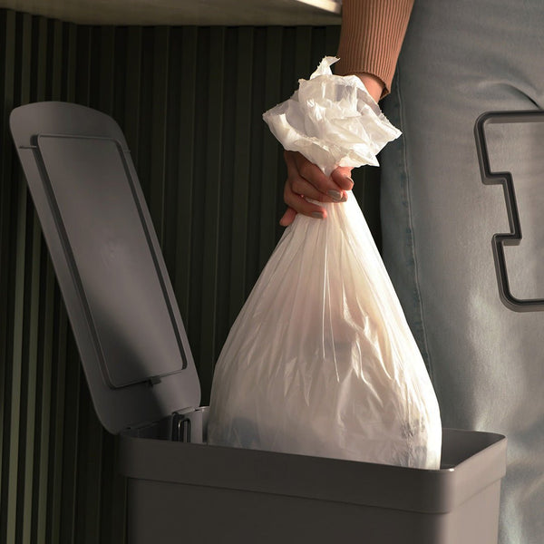 Lixeira 30 Litros Slim com Pedal Ou Linha Trium - Ou