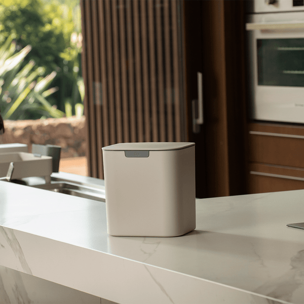 Lixeira de Bancada/Parede Ou 5L Linha Liv - Ou